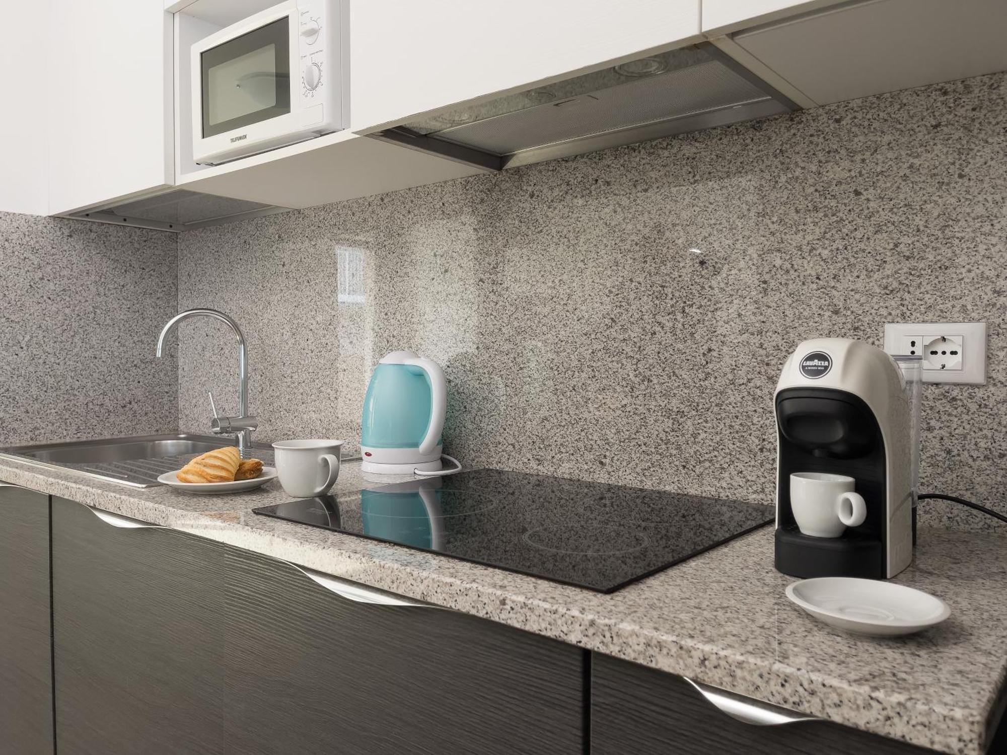Residenza Verde ลินญาโน ซับเบียโดโร ภายนอก รูปภาพ
